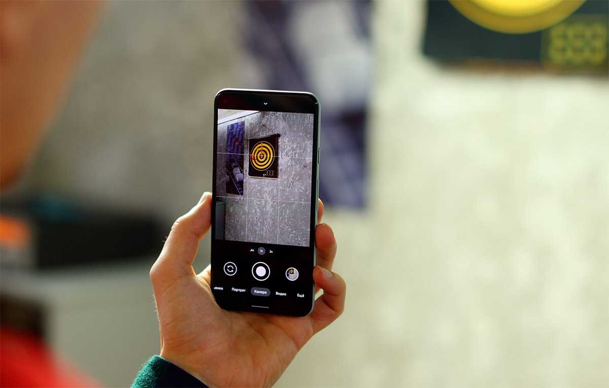 Несколько минут назад Google представила смартфоны Pixel 3 и 3 XL, подтвердив все предыдущие утечки касаемо дизайна и характеристик своих флагманов Экран
